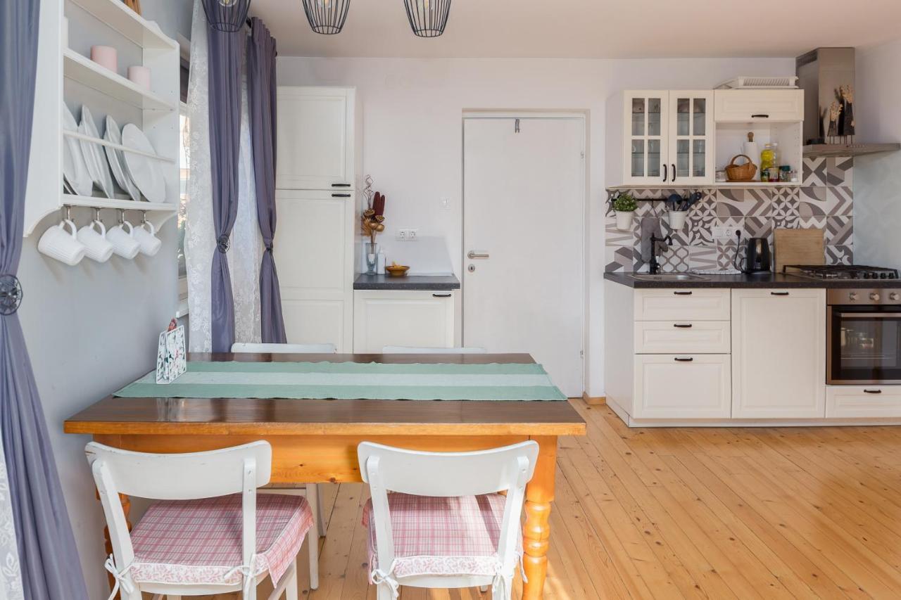 בוהין Apartma Ivana & Ivanka מראה חיצוני תמונה